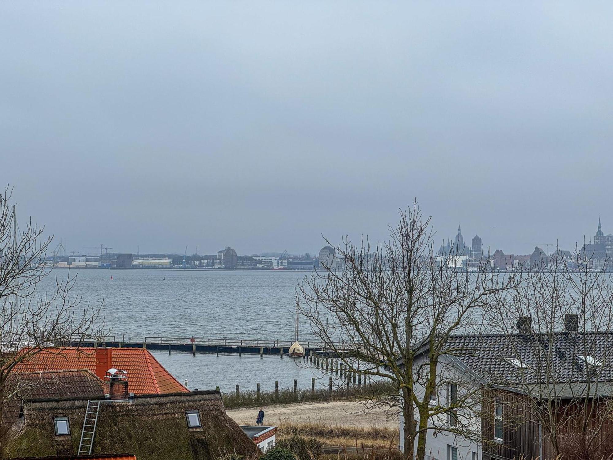 Ferienwohnung Sundueberblick - 150 Meter Zum Strand Altefahr Exterior photo
